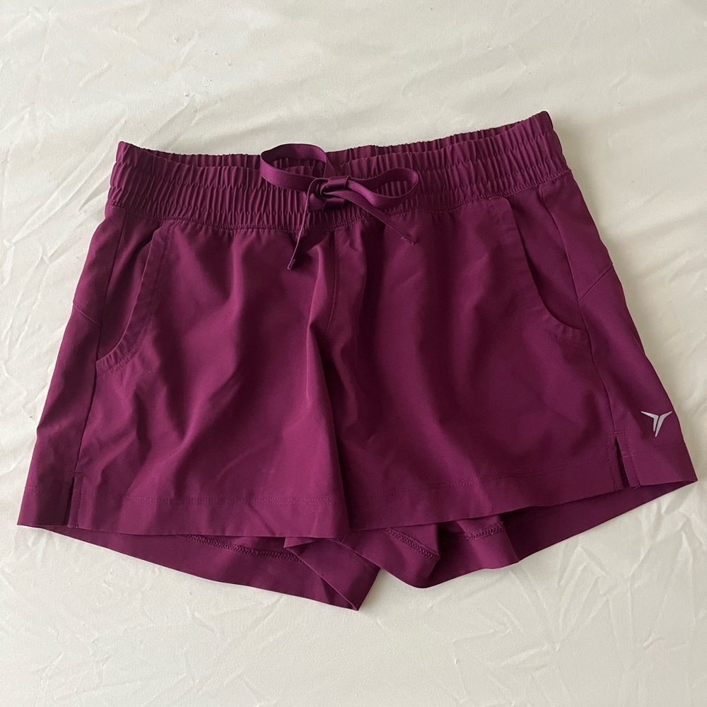 Old Navy Active, size XS, purple shorts